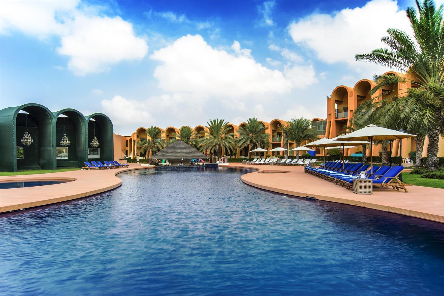 Golden Tulip Al Jazira Hotel & Resort Абу-Дабі Екстер'єр фото