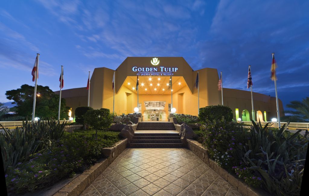 Golden Tulip Al Jazira Hotel & Resort Абу-Дабі Екстер'єр фото
