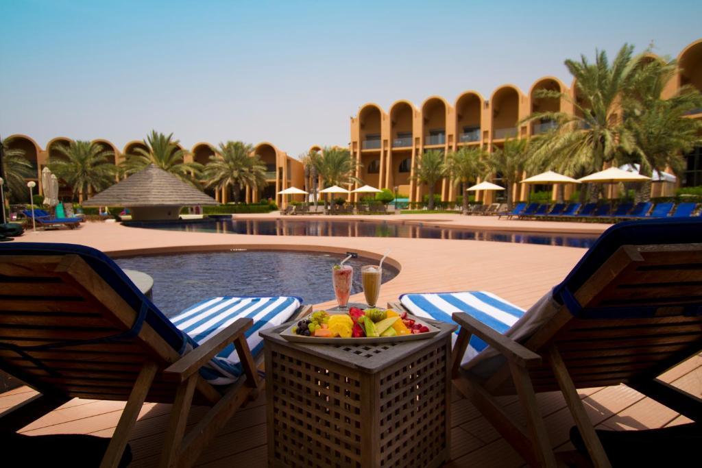 Golden Tulip Al Jazira Hotel & Resort Абу-Дабі Екстер'єр фото